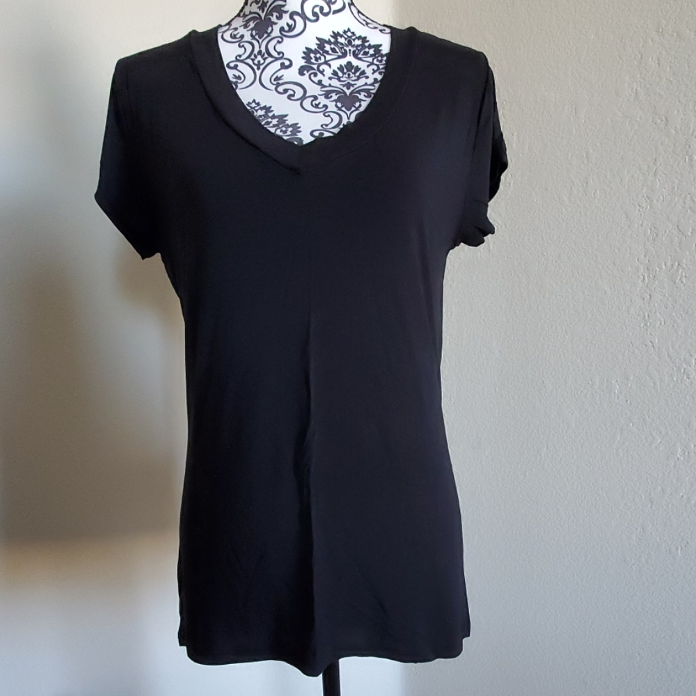 MOSSIMO V-NECK SHIRT